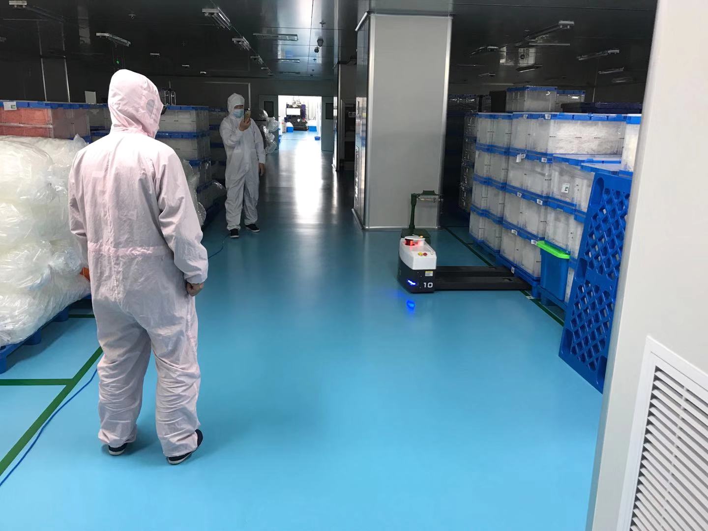 555000jcjc公海AGV机器人义不容辞